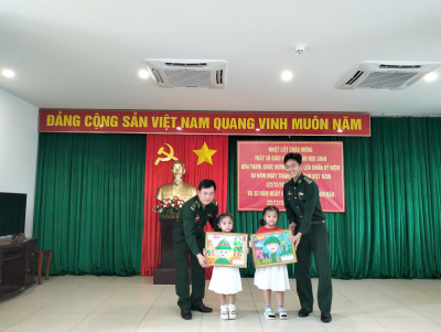 CÁC CHÁU TRƯỜNG MN VĨNH NGUYÊN 2 THĂM QUAN ĐƠN VỊ BỘ ĐỘI