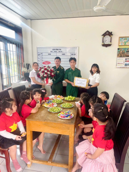 TỔ CHỨC CHO TRẺ ĐI THAM QUAN ĐƠN VỊ BỘ ĐỘI NHÂN NGÀY THÀNH LẬP QUÂN ĐỘI NHÂN DÂN VIỆT NAM 22/12/2025