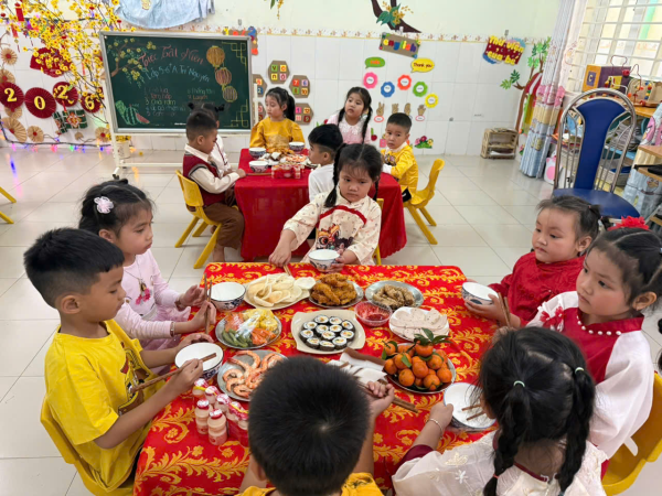 BÉ VUI ĐÓN TẾT - GẮN KẾT YÊU THƯƠNG