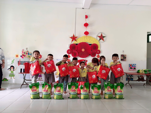 TẾT YÊU THƯƠNG GỬI VỀ ĐẢO XA