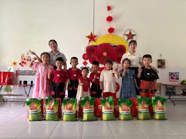 TẾT YÊU THƯƠNG GỬI VỀ ĐẢO XA