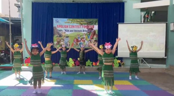 HỘI THI BÉ VỚI TIẾNG ANH