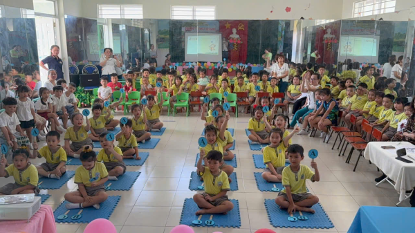 HỘI THI BÉ VỚI TIẾNG ANH