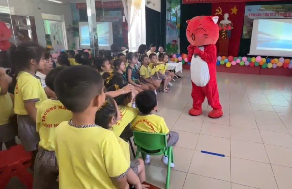 HỘI THI BÉ VỚI TIẾNG ANH